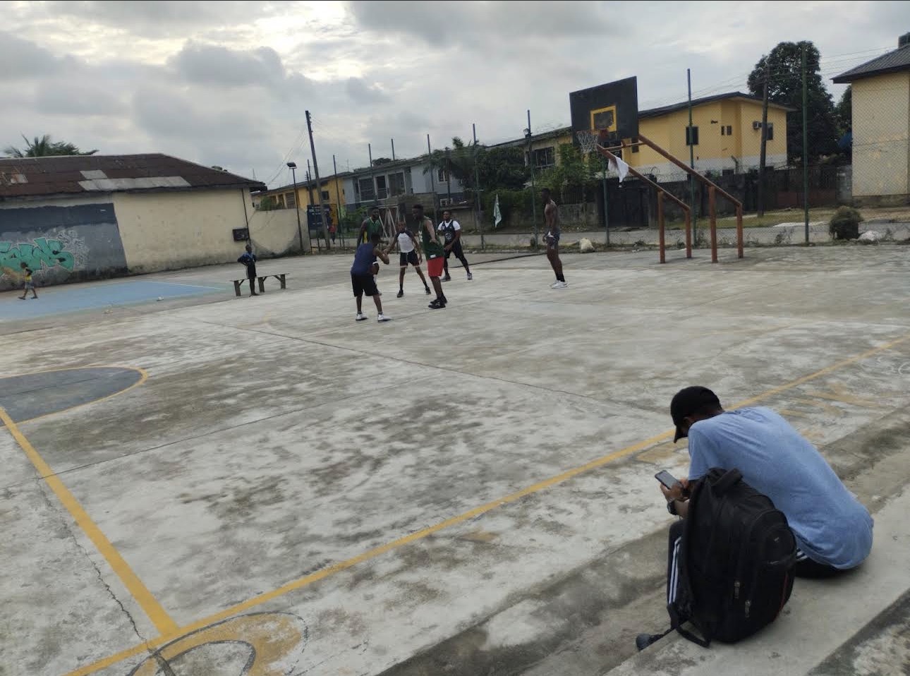 Monaliza Tennis Club seating